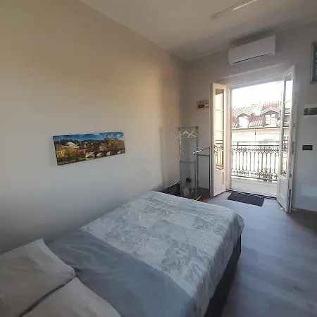 Vincent House Apartment *