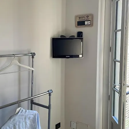 Vincent House * Turin